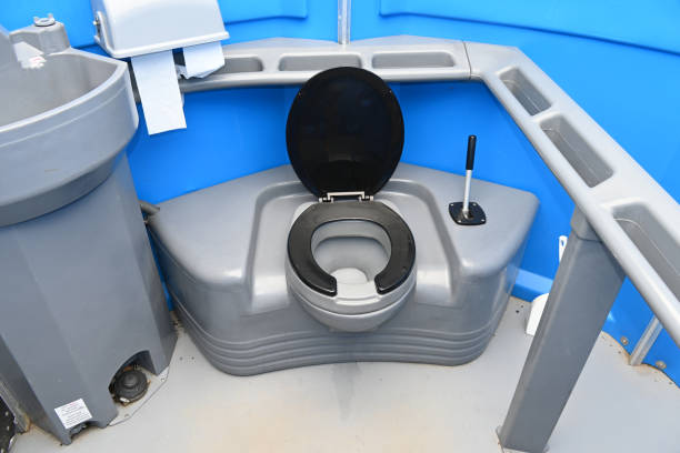 Best Portable bathroom rental  in Huntington, VA